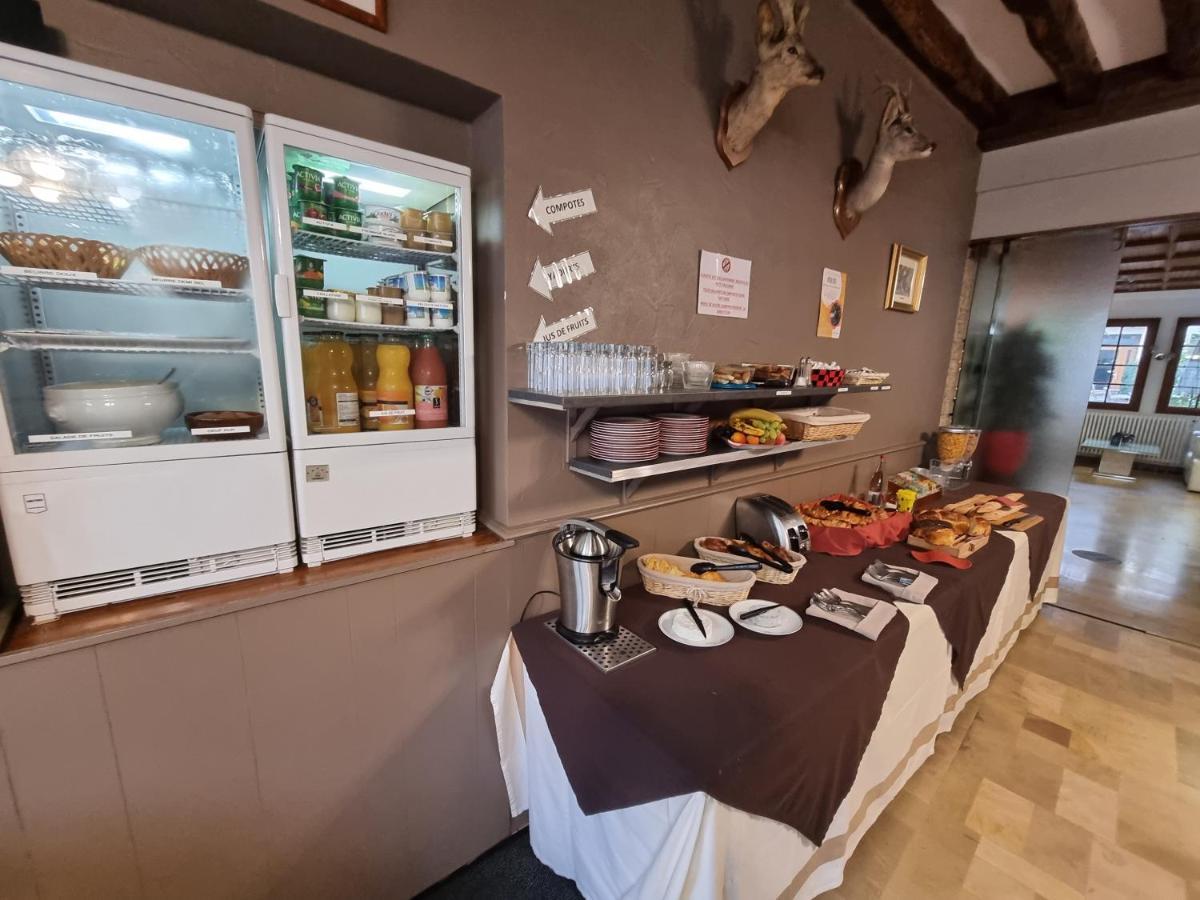 Logis Hotel Saint-Hubert Кур-Шеверні Екстер'єр фото