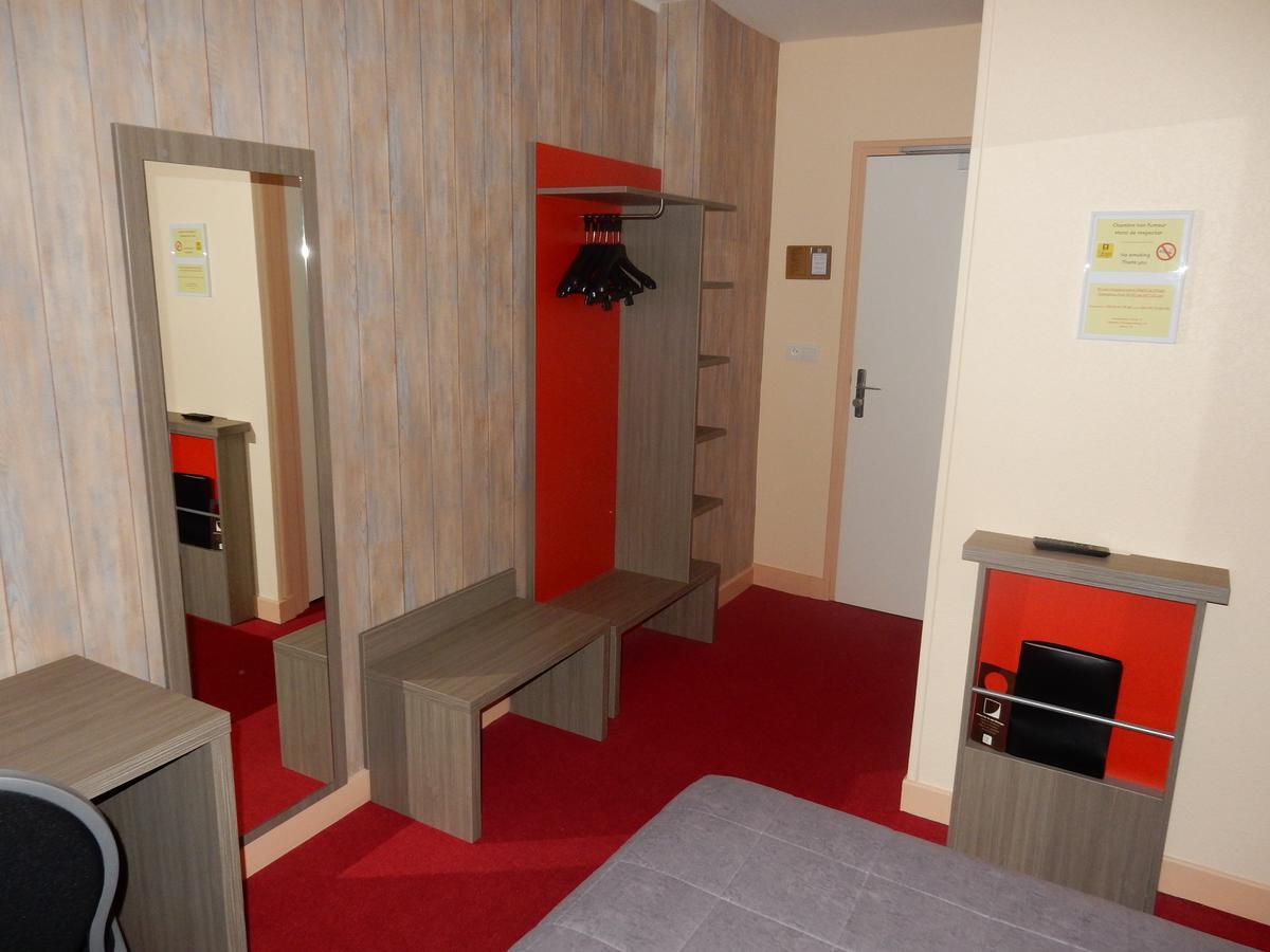 Logis Hotel Saint-Hubert Кур-Шеверні Екстер'єр фото
