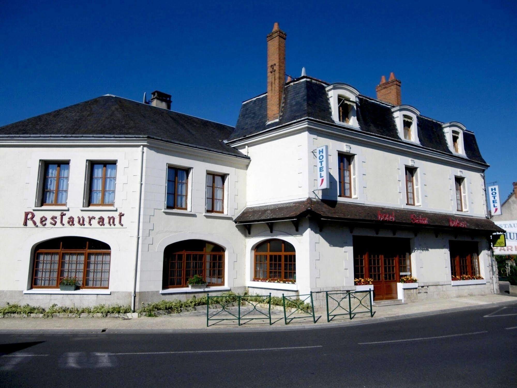 Logis Hotel Saint-Hubert Кур-Шеверні Екстер'єр фото